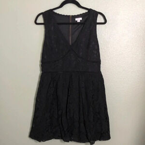 🌸NEW🌸 XHILARATION Black Lace Dress